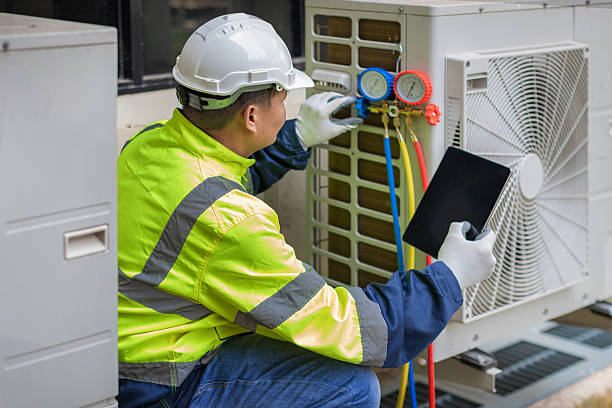 Professional Hvac technician working in Palm Bay, FL